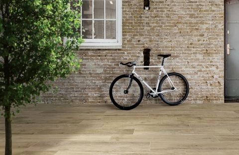 Marazzi Woodmania Honey, porcelain, 20 × 120 cm